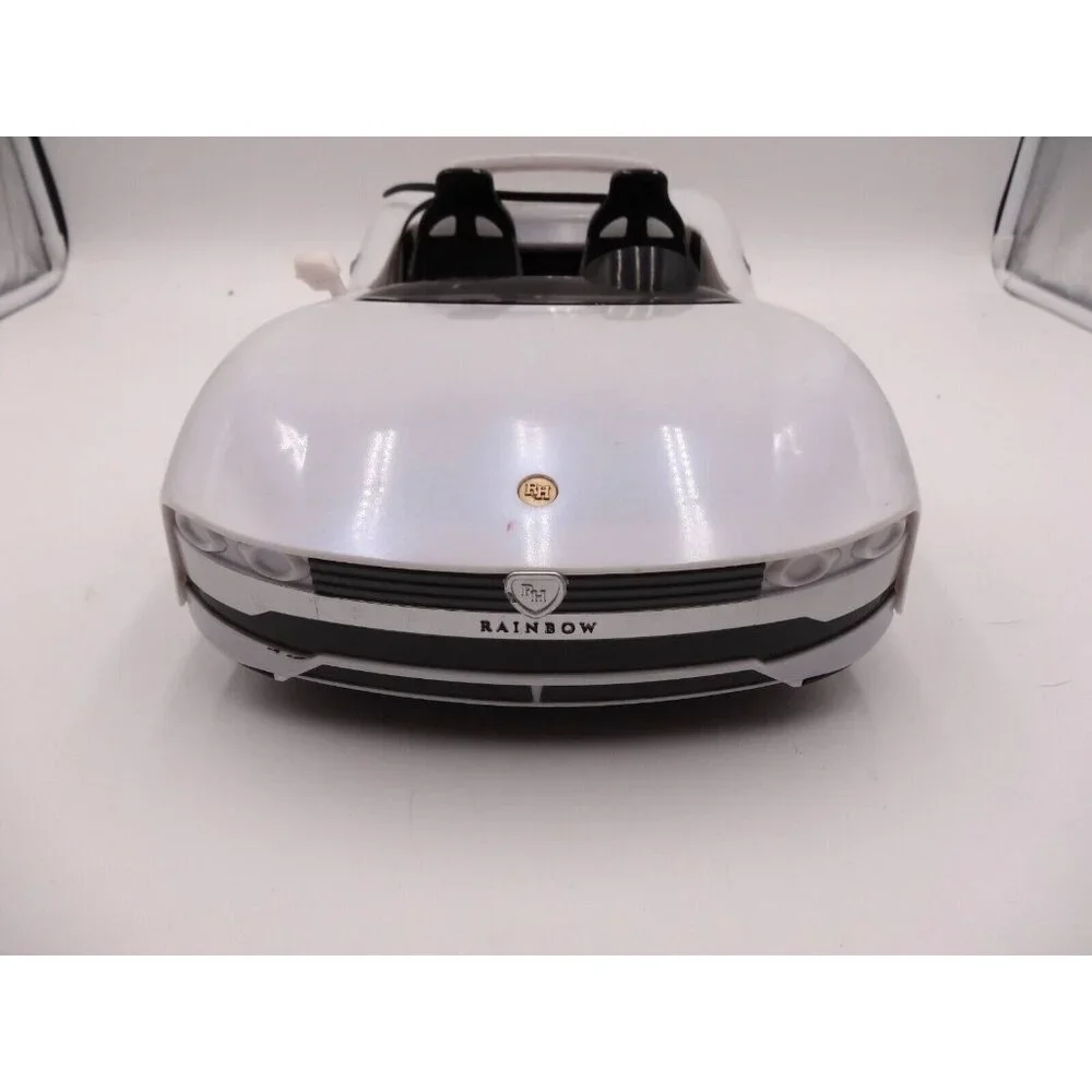 Rainbow High Color Change Car Convertible 8-in-1‎ Light-Up 2 Rainbow Dolls